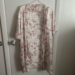 Silky Robe Size Medium